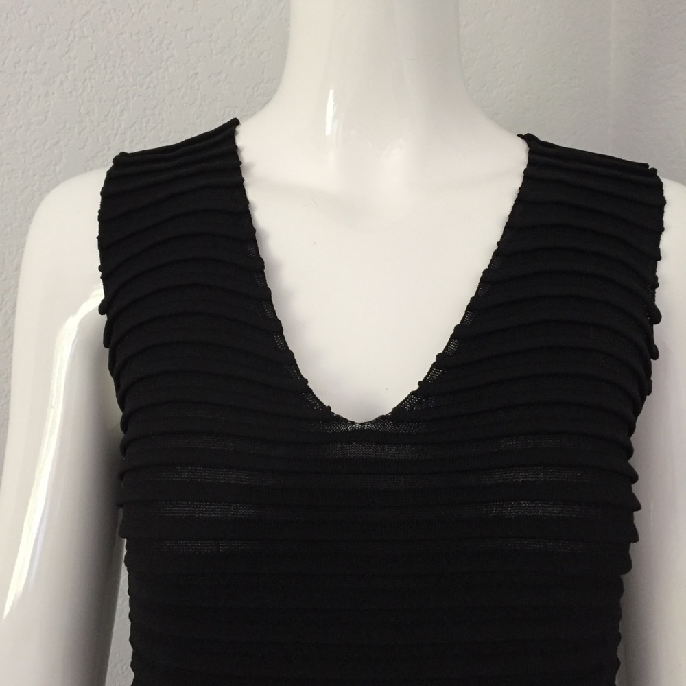 Amani collection black pleated v neck sweater - Picture 3 of 9